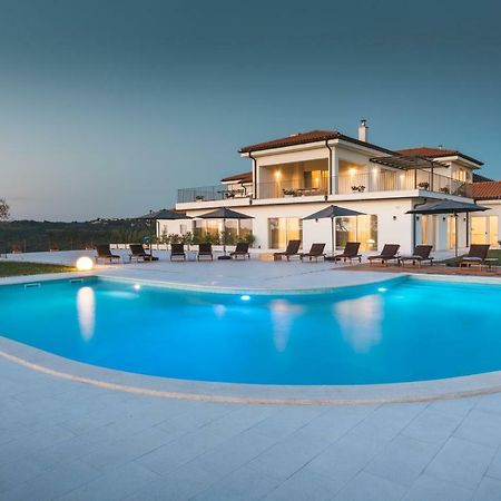 Wine Residence Cattunar บระทอนิกลา ภายนอก รูปภาพ