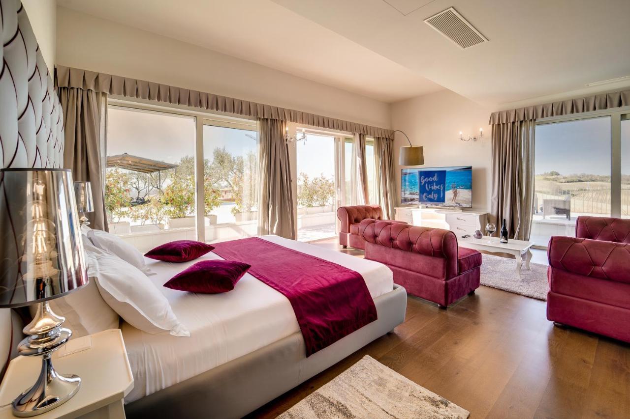 Wine Residence Cattunar บระทอนิกลา ภายนอก รูปภาพ