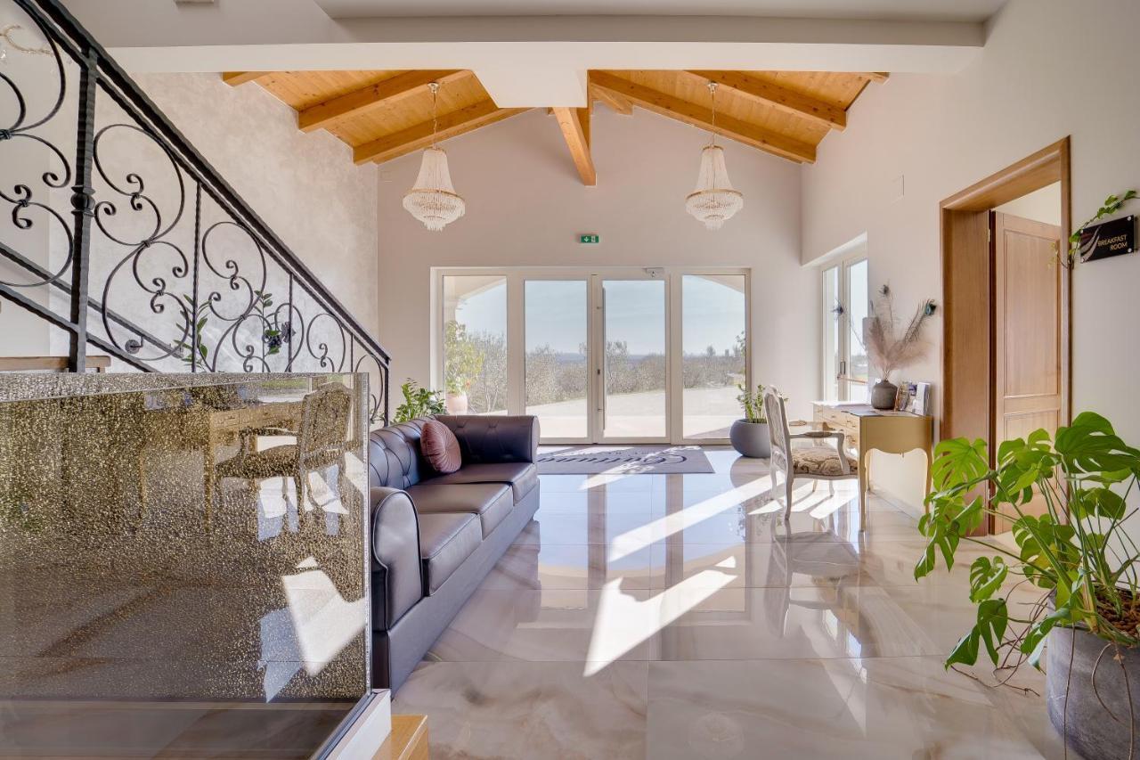 Wine Residence Cattunar บระทอนิกลา ภายนอก รูปภาพ
