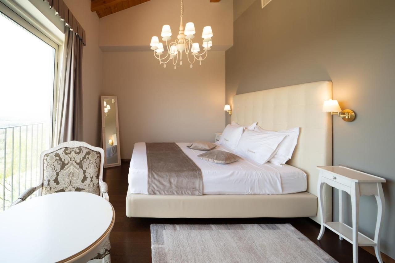 Wine Residence Cattunar บระทอนิกลา ภายนอก รูปภาพ