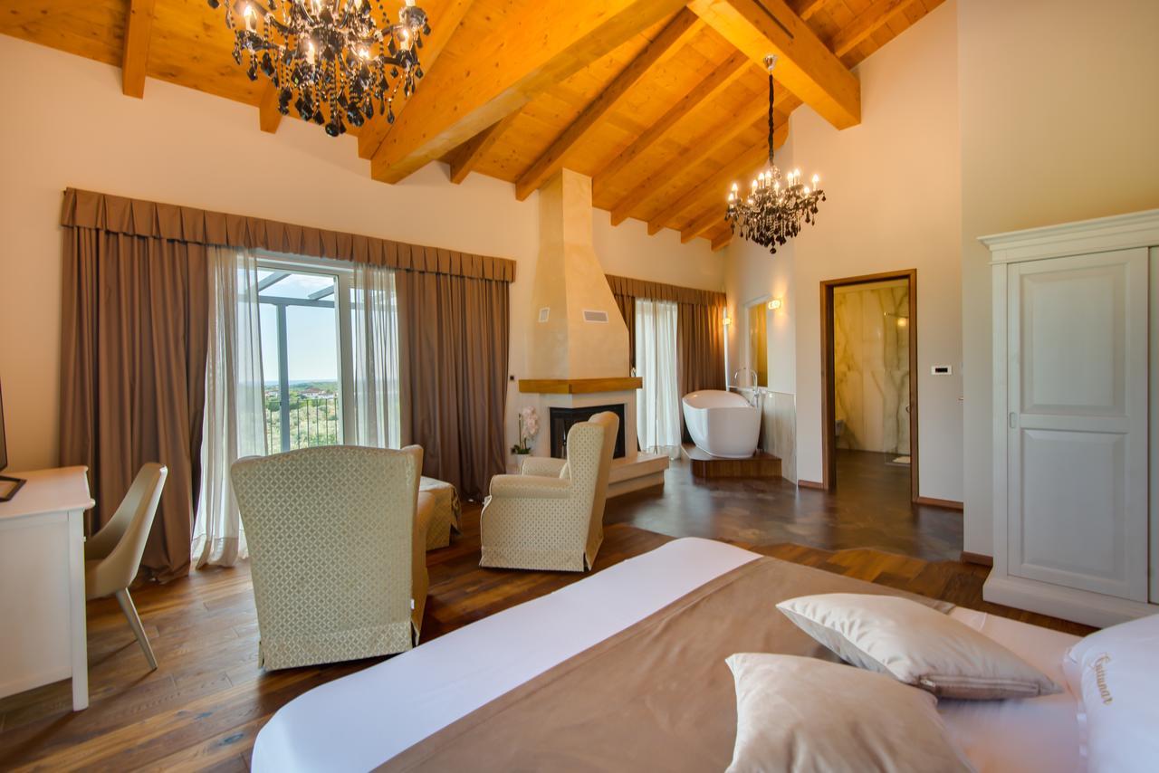 Wine Residence Cattunar บระทอนิกลา ภายนอก รูปภาพ