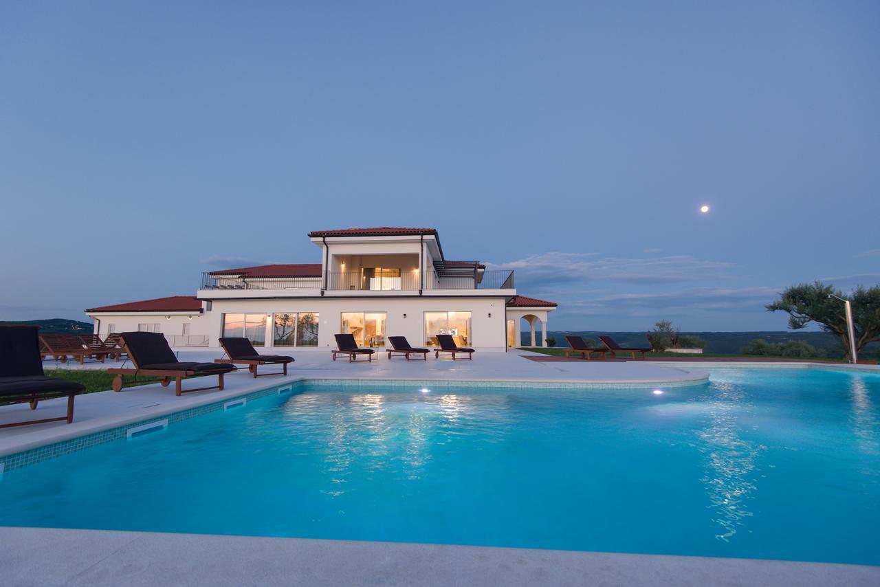 Wine Residence Cattunar บระทอนิกลา ภายนอก รูปภาพ